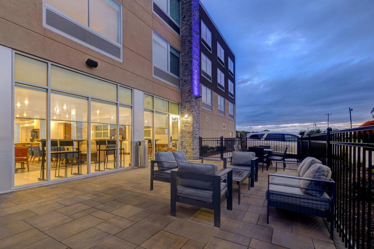 Holiday Inn Express & Suites - Grand Rapids South - Wyoming By Ihg Eksteriør billede